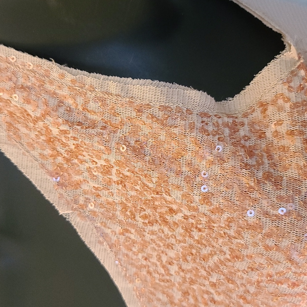 NNG Design One Shoulder Peach Sequin Top sz S/M - Picture 5 of 10